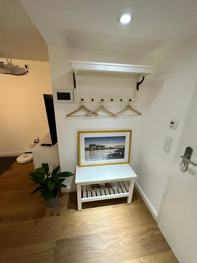 קלן Gemutliches Appartement In Waldrandlage דירה