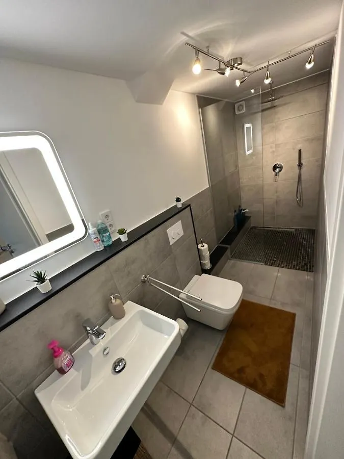 דירה קלן Gemutliches Appartement In Waldrandlage גרמניה